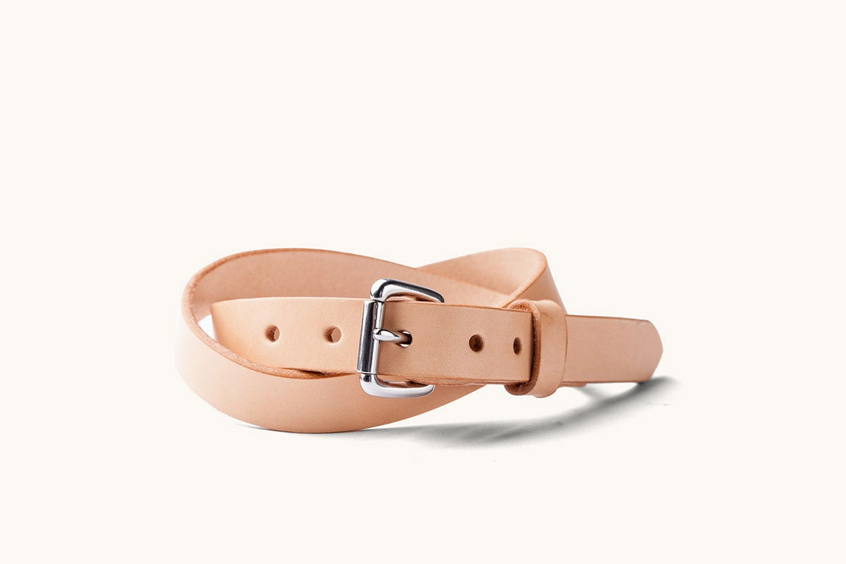 tanner-goods-skinny-standard-natural-stainless.jpg Tanner Goods Skinny Standard Leather Belt Natural